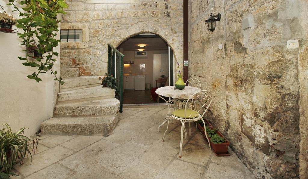Apartments Caralipeo Makarska Kültér fotó