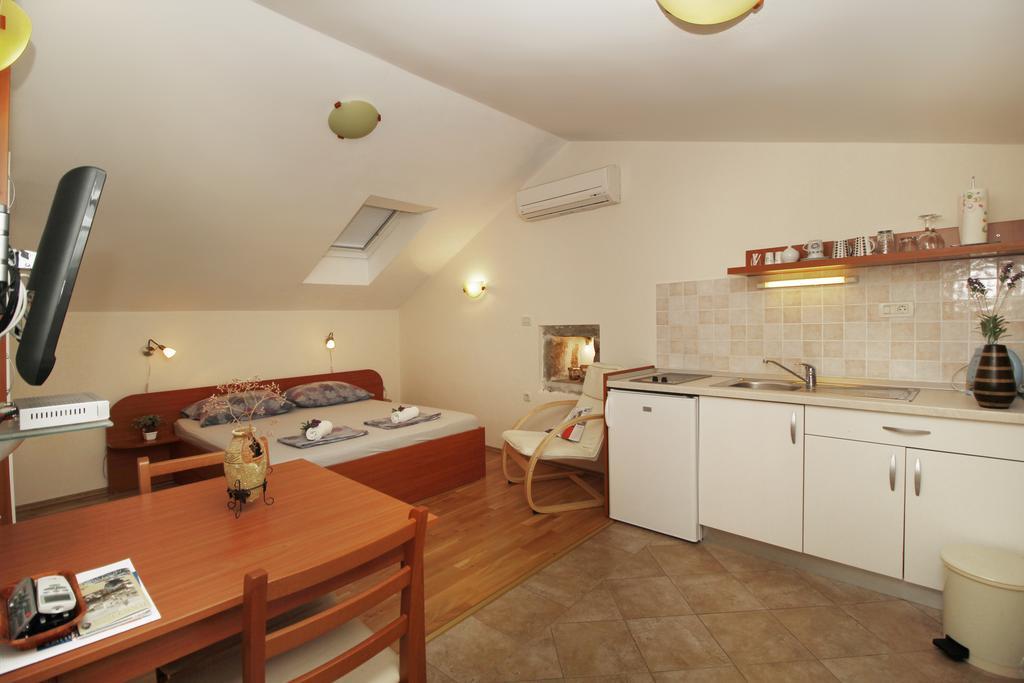 Apartments Caralipeo Makarska Kültér fotó