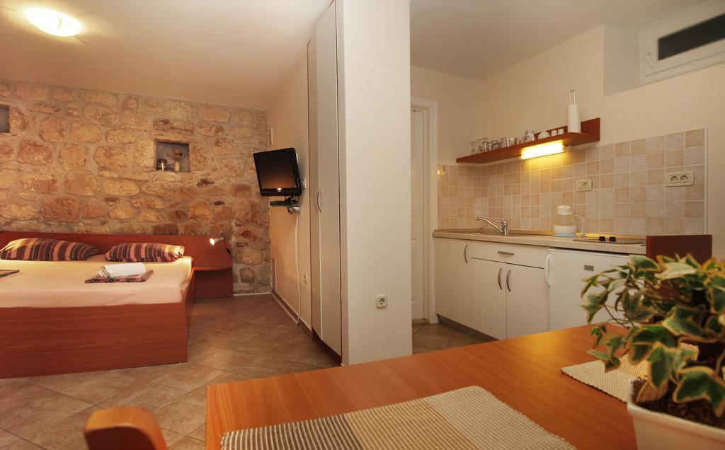 Apartments Caralipeo Makarska Szoba fotó